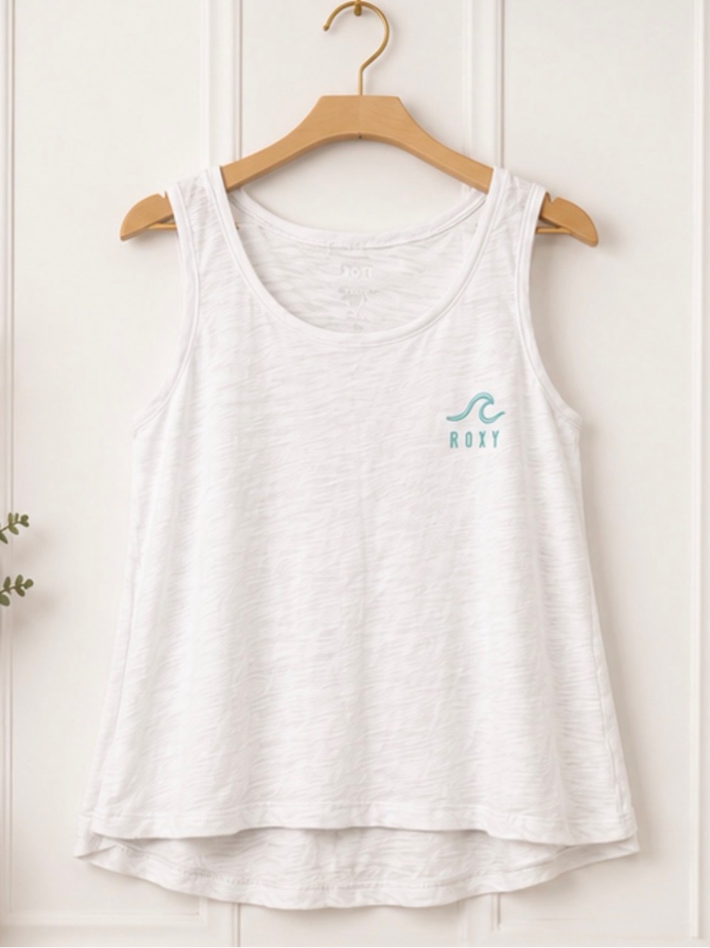 ROXY White Logo Tank Top Women’s Medium Sleeveless Beach Casual Cotton